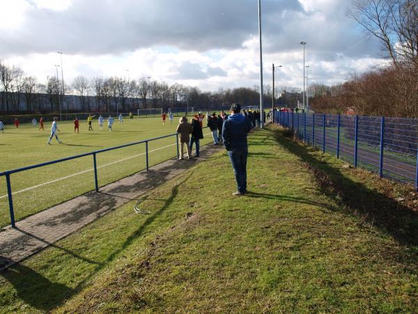 Bezirkssportanlage Westender Straße Kunstrasen II - Duisburg-Meiderich