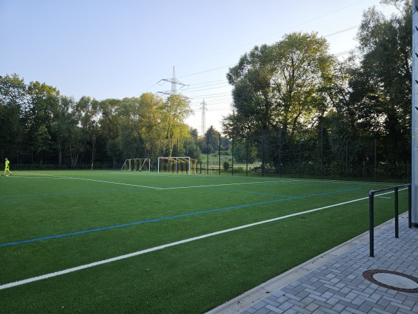 Sportanlage Dorfwiesenweg - Frankfurt/Main-Niederursel