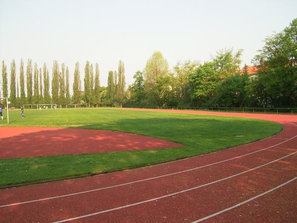 Hanne-Sobek-Sportanlage Platz 2 - Berlin-Wedding