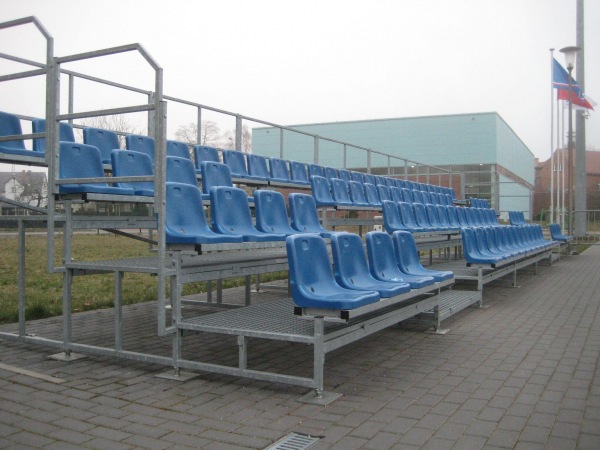 Stadion OSiR w Warszów - Warszów