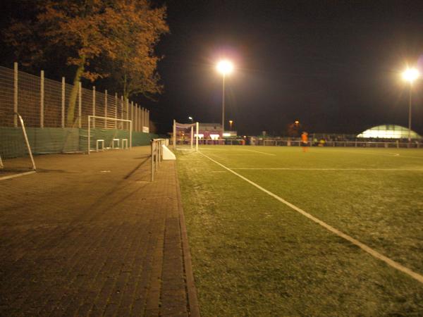 Sportzentrum Hiesfeld / Sportplatz Dorfstraße - Dinslaken-Hiesfeld