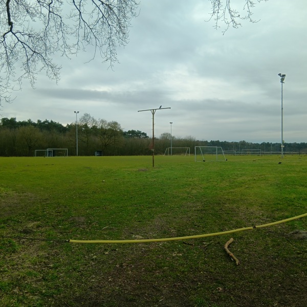 Waldsportplatz - Hünxe-Drevenack