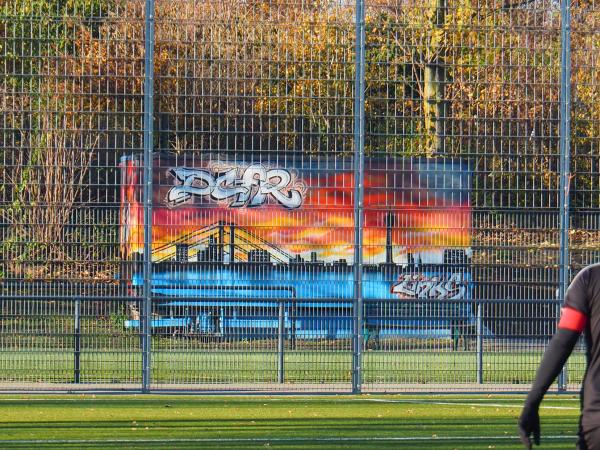 Bezirkssportanlage Pariser Straße - Düsseldorf-Heerdt