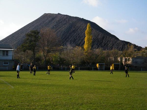 Sportplatz am Bahnhof - Teutschenthal-Teutschenthal Bahnhof