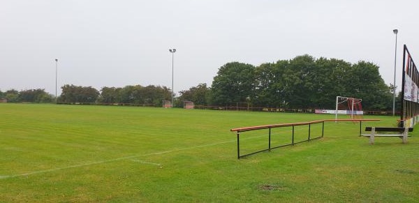 Sportplatz Dänschendorf - Fehmarn-Dänschendorf