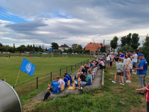 Boisko w Raszczycach - Raszczyce