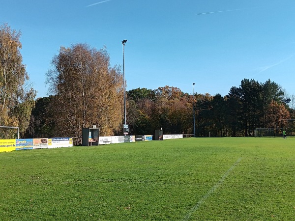 Sportplatz Niendorfer Weg - Wendisch Evern