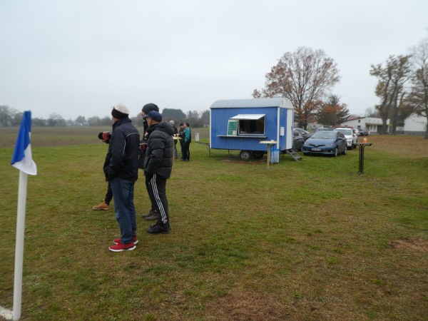 Sportplatz Ahrensdorf - Rietz-Neuendorf-Ahrensdorf