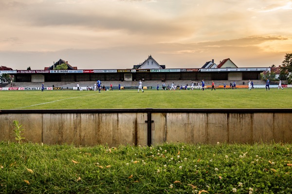 Südstadion im Sportzentrum Am Hegelsberg - Griesheim