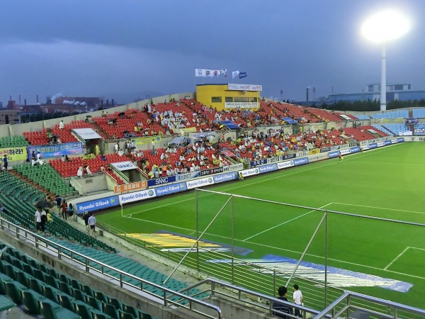 Gwangyang Football Stadium - Gwangyang