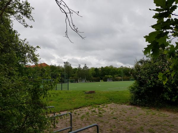 Sportplatz Kirschallee - Potsdam-Bornstedt