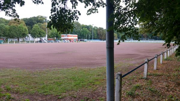 Beekestadion B-Platz - Hannover-Ricklingen