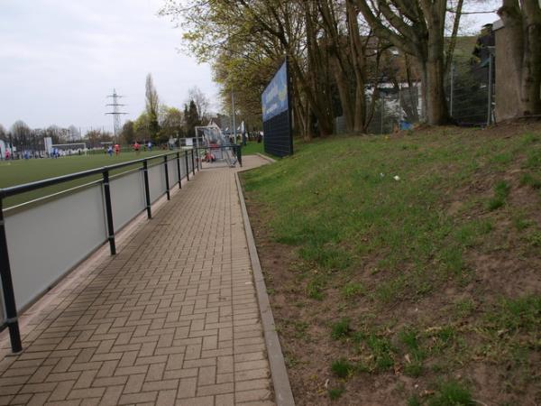 Stadion am Waldschlößchen - Mülheim/Ruhr-Saarn