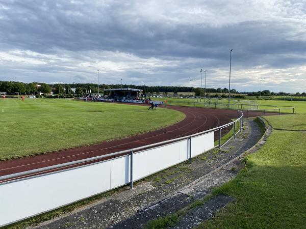 Konrad-Ammon-Platz im Sportzentrum - Fürth/Mittelfranken-Burgfarrnbach