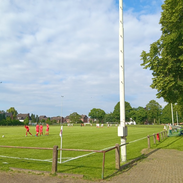 Bezirkssportanlage Puffkohlen Platz 2 - Mönchengladbach-Giesenkirchen