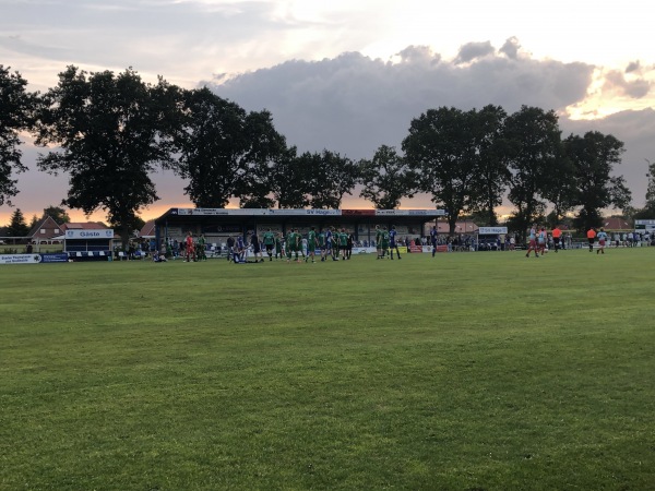 Sportplatz Am Edenhof  - Hage 