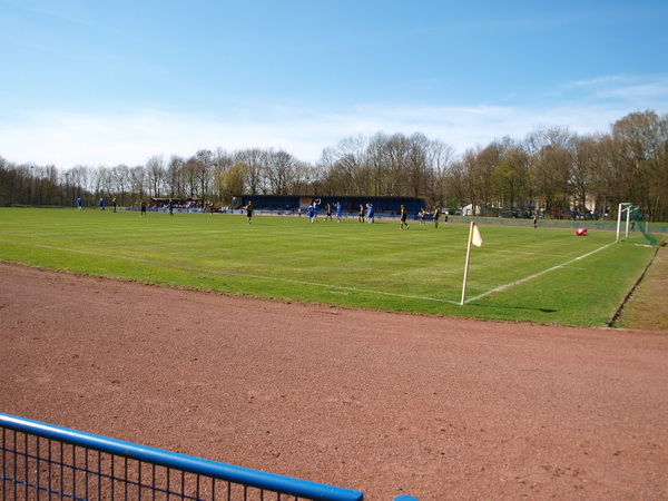 Bezirkssportanlage Im Emscherbruch - Gelsenkirchen-Resse