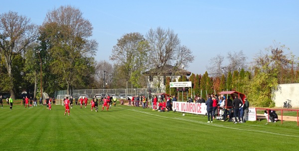 Futbalový štadión Mojmírovce - Mojmírovce