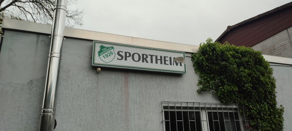 Sportanlage Burgdorfer Weg - Uetze-Katensen