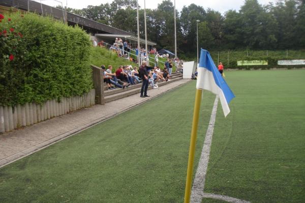 Walter-Mundorf-Stadion Nebenplatz - Siegburg