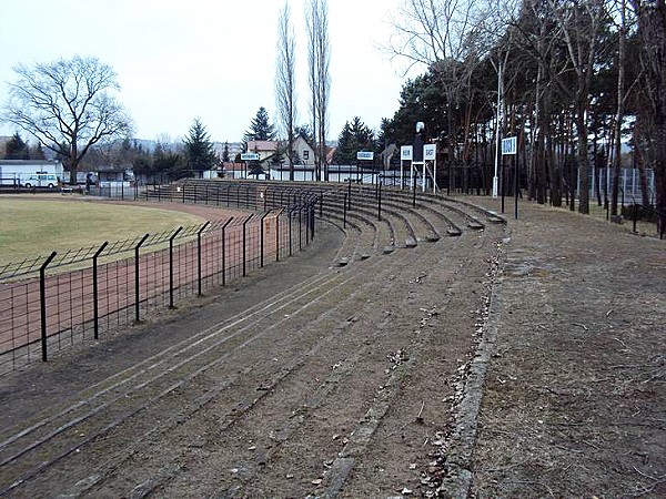 Stadion der Hüttenwerker auf den Sportanlagen Waldstraße - Eisenhüttenstadt
