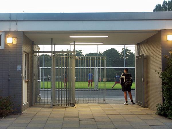 Sportplatz Ungarnstraße - Berlin-Wedding