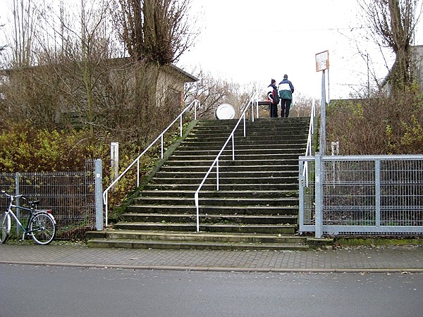 Geschwister-Scholl-Stadion - Klötze