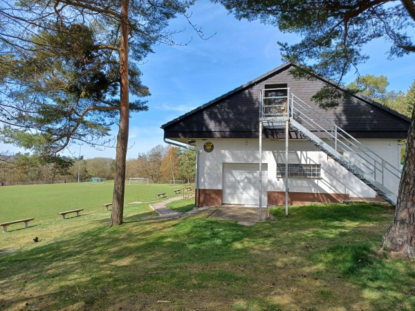 Sportplatz Schmittener Straße - Usingen-Merzhausen