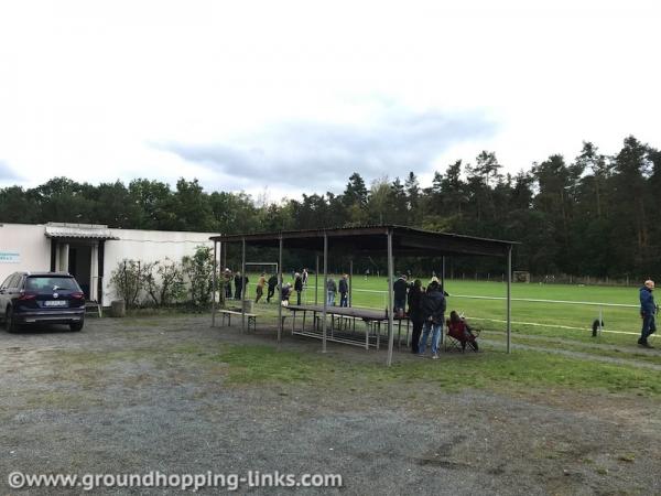 Sportplatz am Wald - Pirna-Hinterjessen