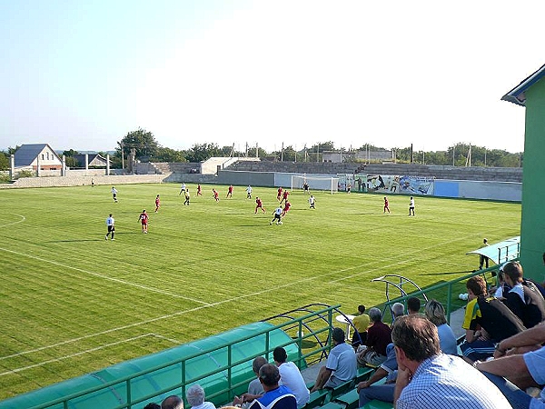 Stadionul Tiligul - Tîrnauca