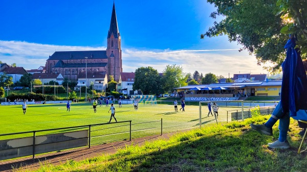 Sportplatz Uchtelfangen - Illingen/Saar-Uchtelfangen