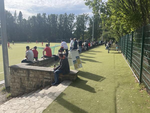 Volksparkstadion Nebenplatz 3 - Berlin-Mariendorf