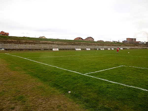 Stadiumi Agron Rama - Obilić