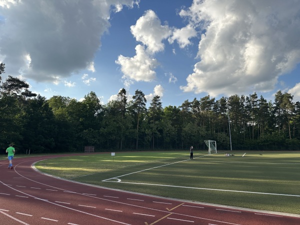 Schul- und Sportzentrum Borgsdorf Platz 2 - Hohen Neuendorf-Borgsdorf