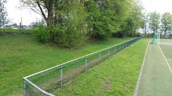 Sportplatz Höhscheid - Solingen-Höhscheid