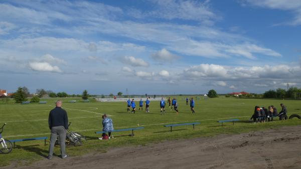Boisko w Łupice - Łupice