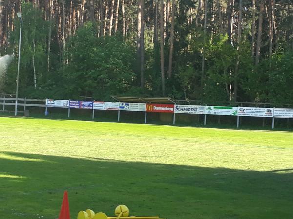 Sportplatz an der Bundesstraße - Karwitz