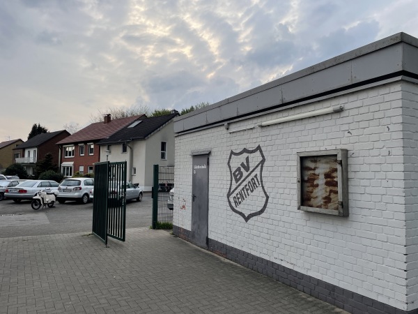 Sportplatz Hegestraße - Gladbeck-Rentfort