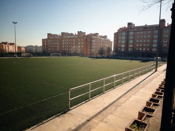 Campo de Futbol Lili Álvarez - Madrid, MD