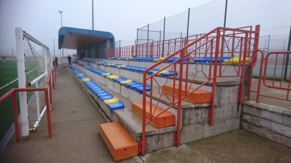 Campo Municipal Genci Fulgencio Gomez - Villares de la Reina, CL