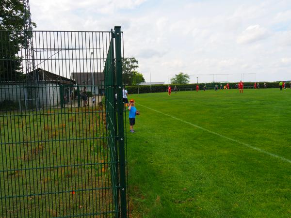 Sportplatz Am Gelke - Ense-Lüttringen