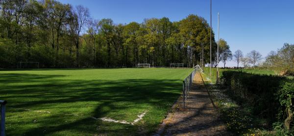 Fritz-Schumacher-Sportpark Platz 2 - Bad Sassendorf-Ostinghausen