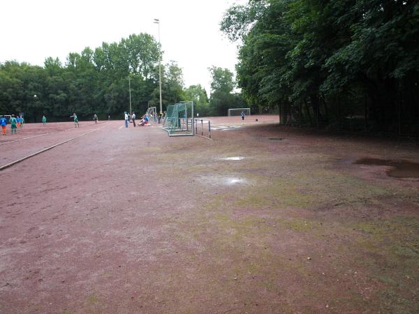 Sportplatz Hustadtring - Bochum-Querenburg