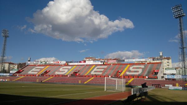 Eskişehir Atatürk Stadyumu - Eskişehir