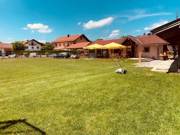 Schulsportplatz - Halfing