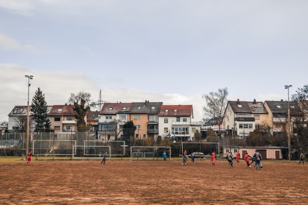 Willi-Gerner-Sportplatz 2 - Nürnberg-Gebersdorf
