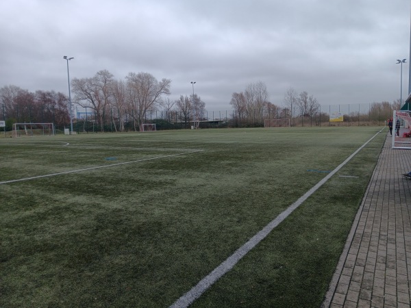 Friedrich-Ludwig-Jahn-Sportpark Kunstrasen Ost - Rostock-Warnemünde