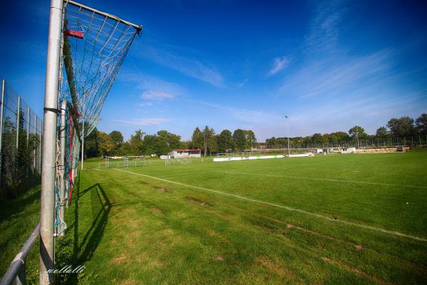 Sportanlage an der Bahnlinie - Ulm/Donau-Einsingen