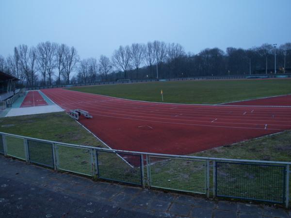 Stadion Löschenhofweg im Covestro-Sportpark - Krefeld-Uerdingen