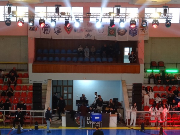 Pallati i Sportit Flamurtari - Vlorë